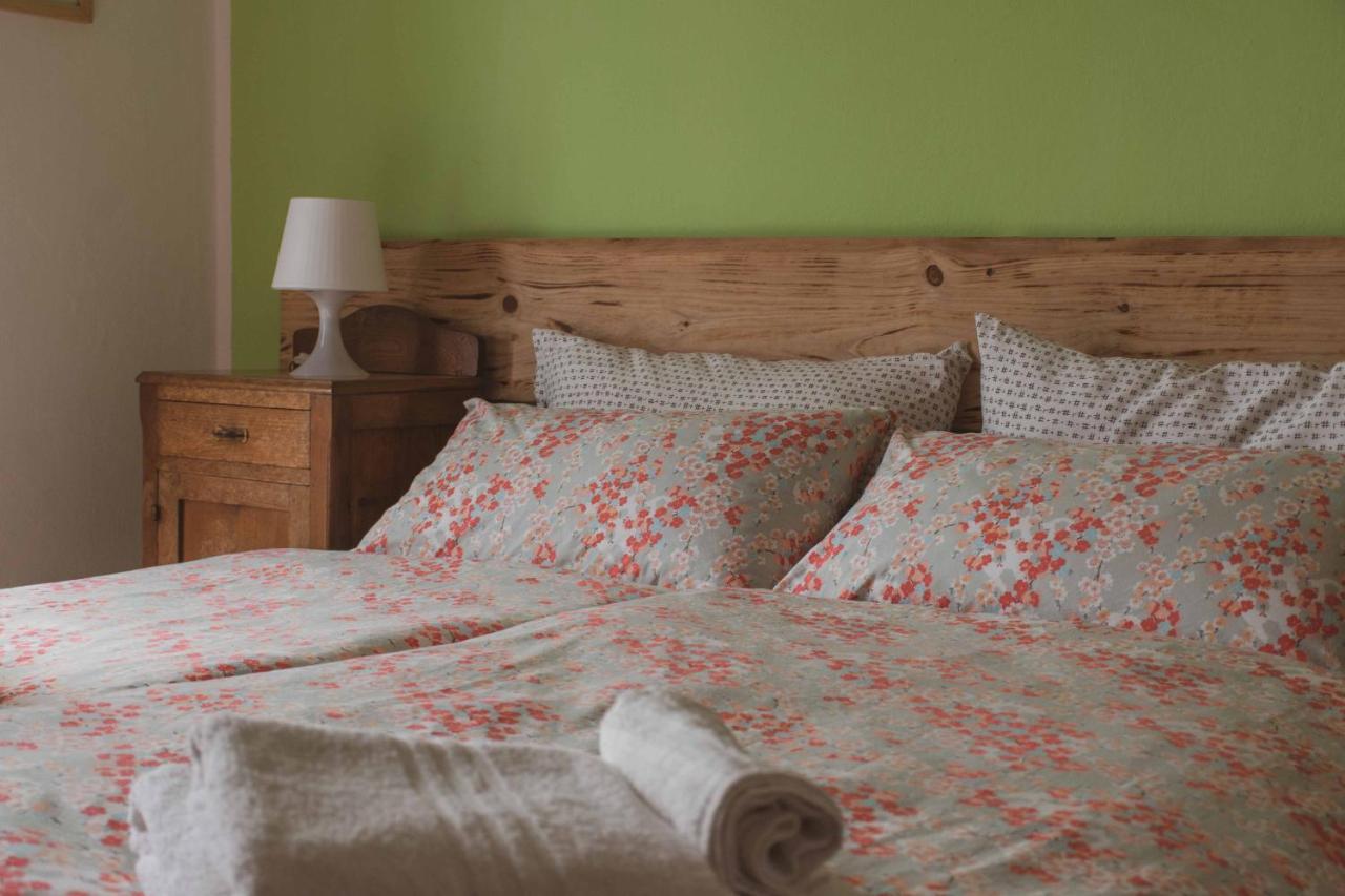 Bed And Breakfast Humus Sapiens Castiglione Chiavarese Exterior photo
